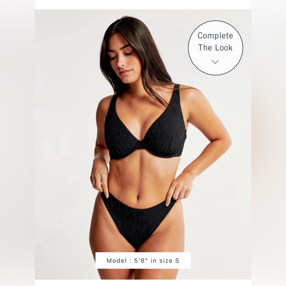 Abercrombie Curve Love Mid-Rise High-Leg Moderate Bottom